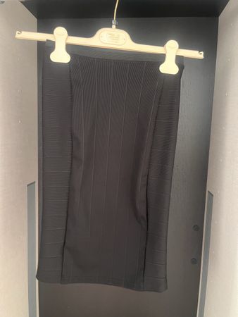 Zara schwarze Bleistiftrock / Bandage Rock XS – figurbetont