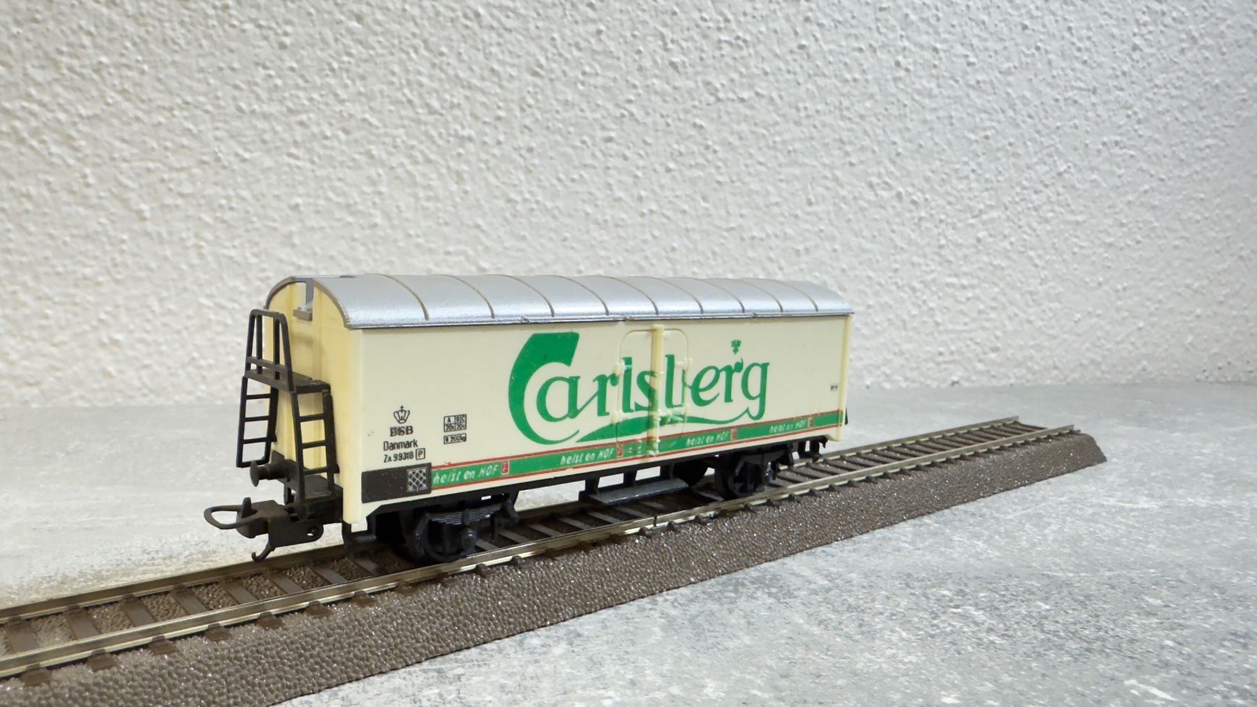 Lima Modelleisenbahnen: Lima Carlsberg H0 / DC – Gebraucht aus Windlach von Kelebra