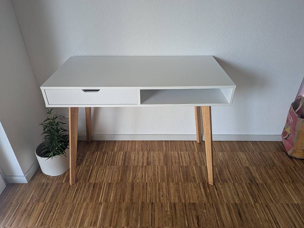 Schreibtische: Schreibtisch / Office desk – Gebraucht aus Zürich von Spyros
