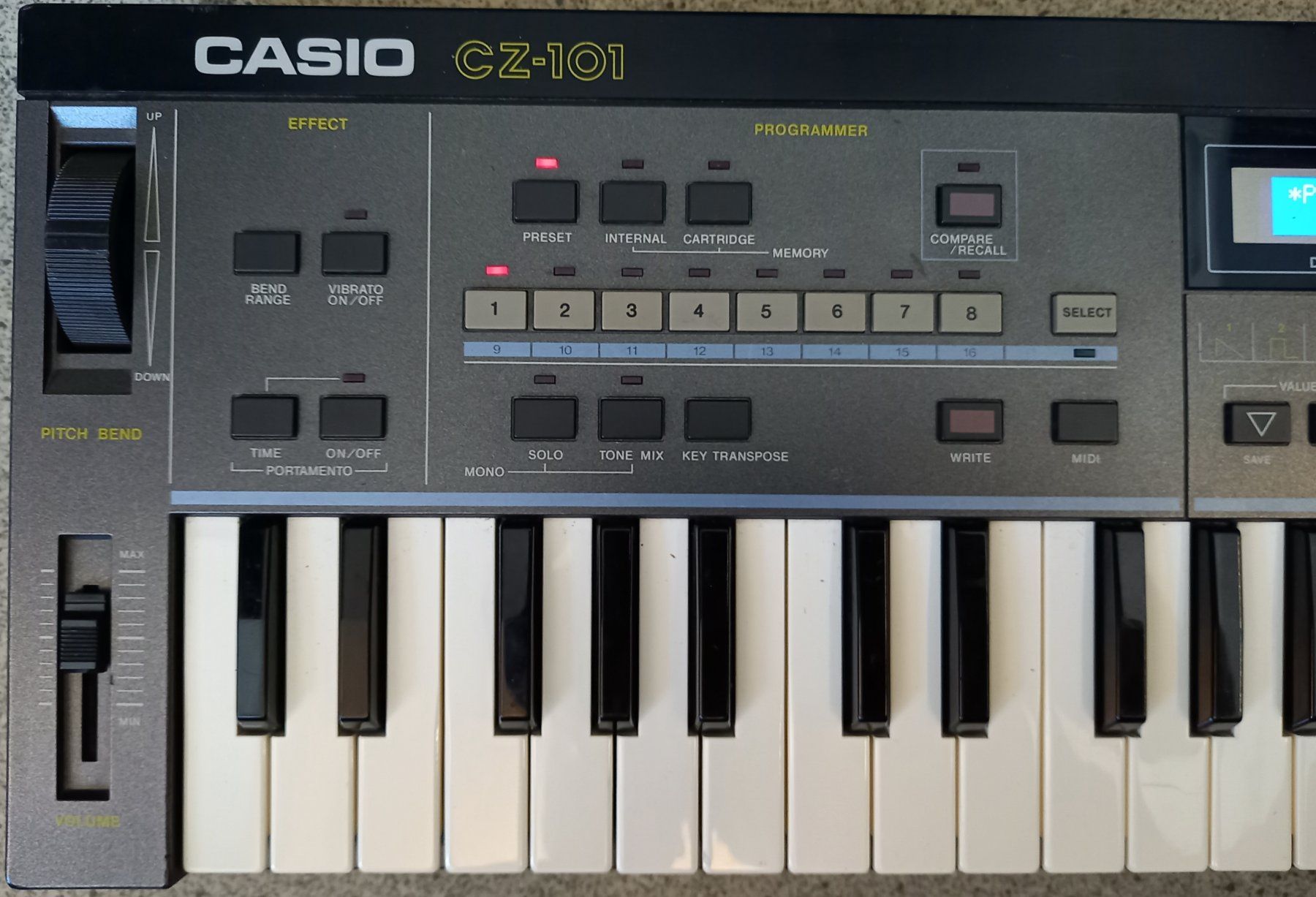 Casio Strumenti musicali: Casio CZ 101 Synthesizer – Usato da Luzern venduto da garlicia 2