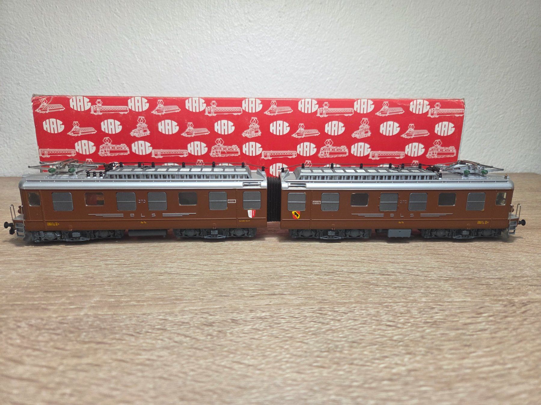 Hag Modellini di ferrovie: Hag 240 E-Lok Ae 8/8 273  BLS H0 – Usato da St-Aubin-Sauges venduto da Lo_Go