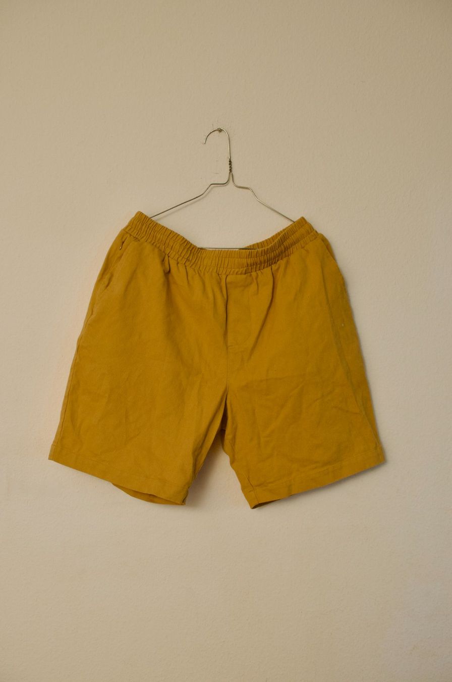 Revolution Pantaloni: Shorts Revolution – Nuovo (secondo la descrizione) da Zürich venduto da amarkin