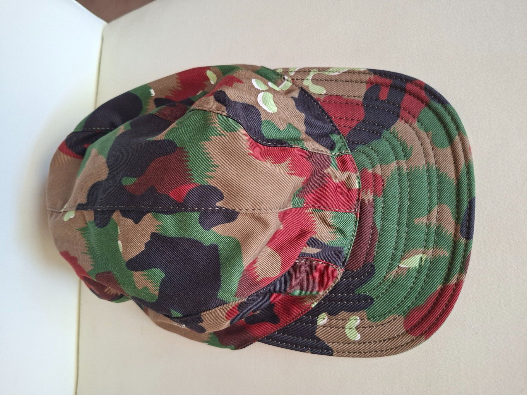 Armée suisse Uniformes: Schweizer Armee Militär Tarn Mutz – Neuf (Voir description) à Schwanden Sigrisw par len_9yqg