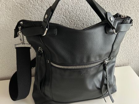 Schwarze Esprit Handtasche, neuwertig, ideal für den Herbst