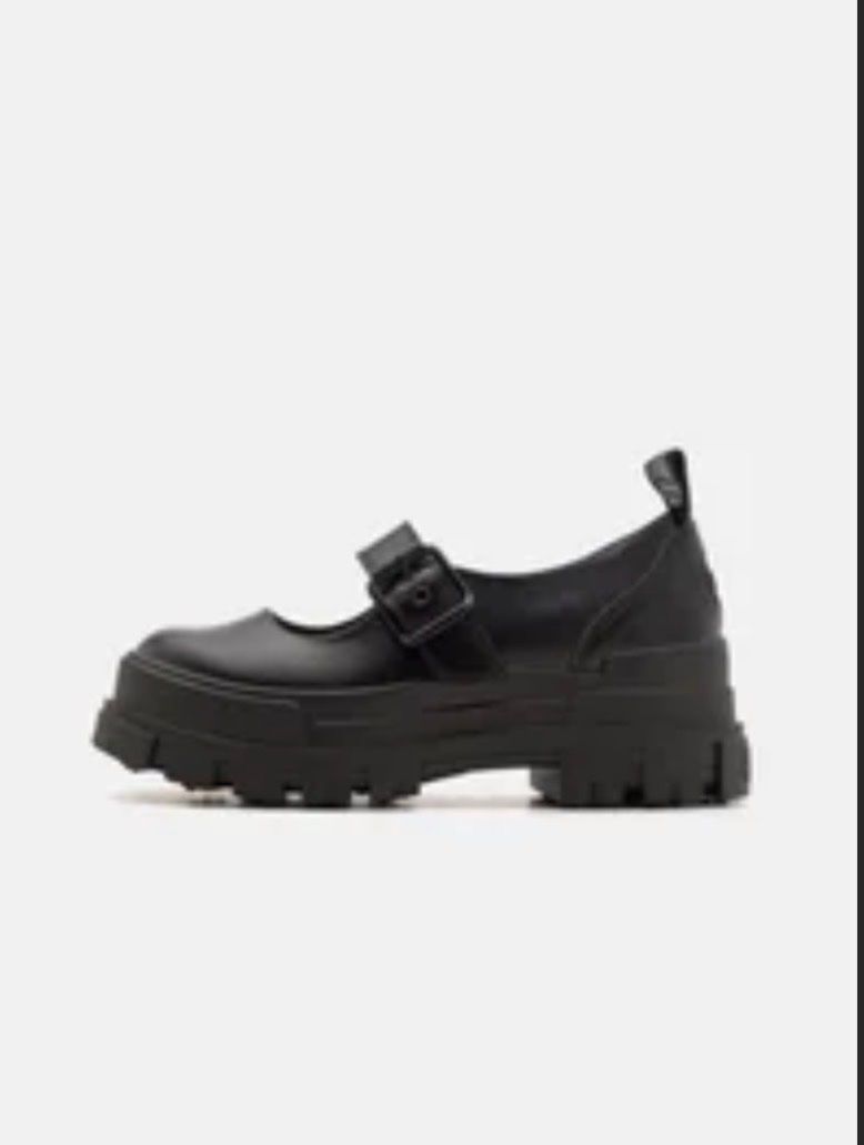 Buffalo Chaussures femmes: Buffalo Aspha vegan – Neuf (Voir description) à zürich par sunnyredchilli