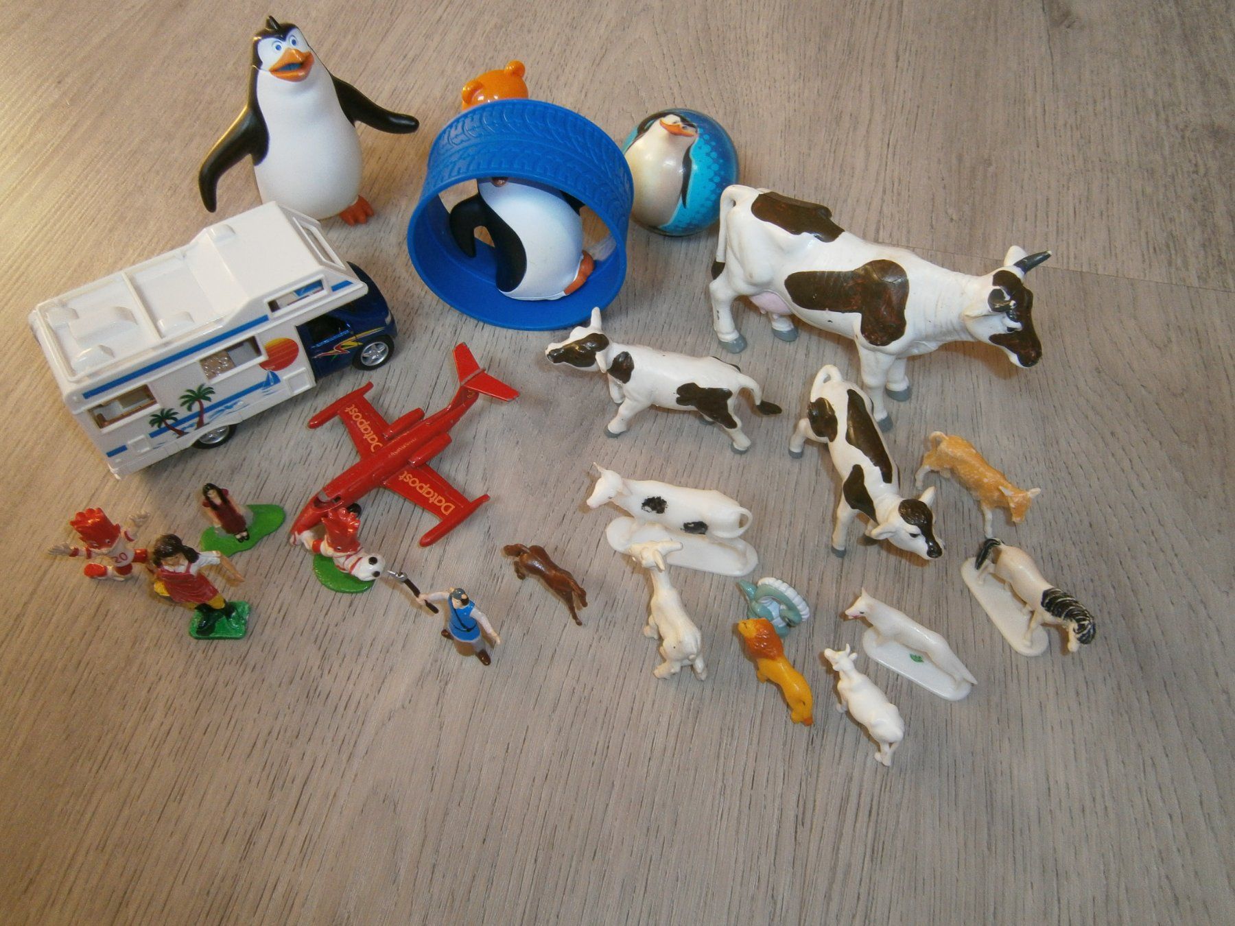 Jouets: Spielzeugkiste – D'occasion à Schwarzenburg par lore09 2