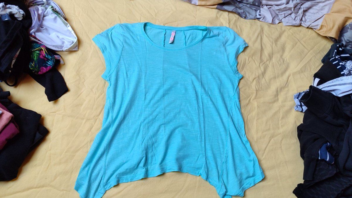 H&M Lotti di vestiti: Oberteile, cropped, Gr. M, Neu! Set – Nuovo e nell'imballaggio originale da Brüttisellen venduto da nic_xm7s 1