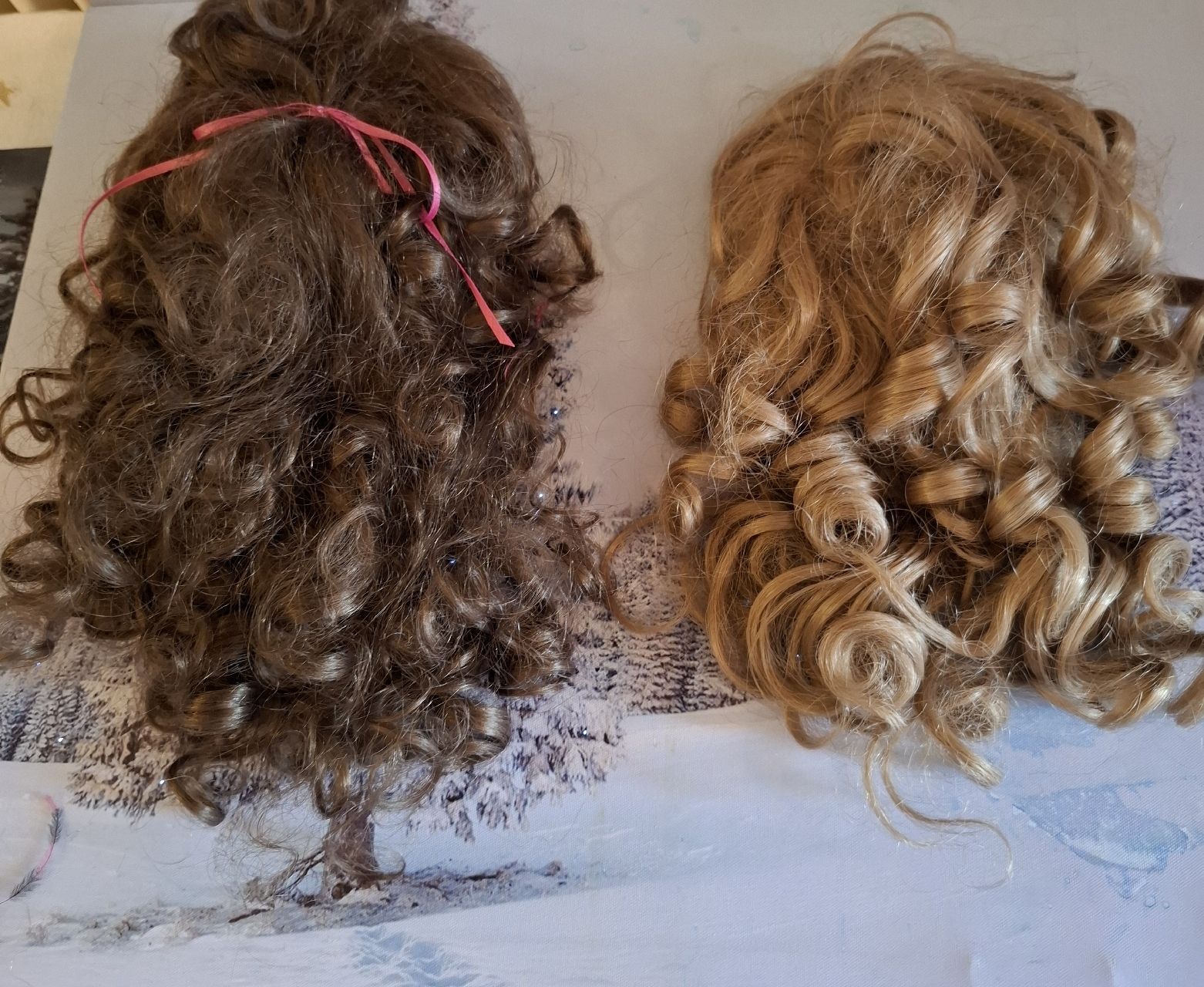 Puppen: 9 VERSCH.PUPPENPERÜCKEN – Neu (gemäss Beschreibung) aus Gretzenbach von schibaya 3