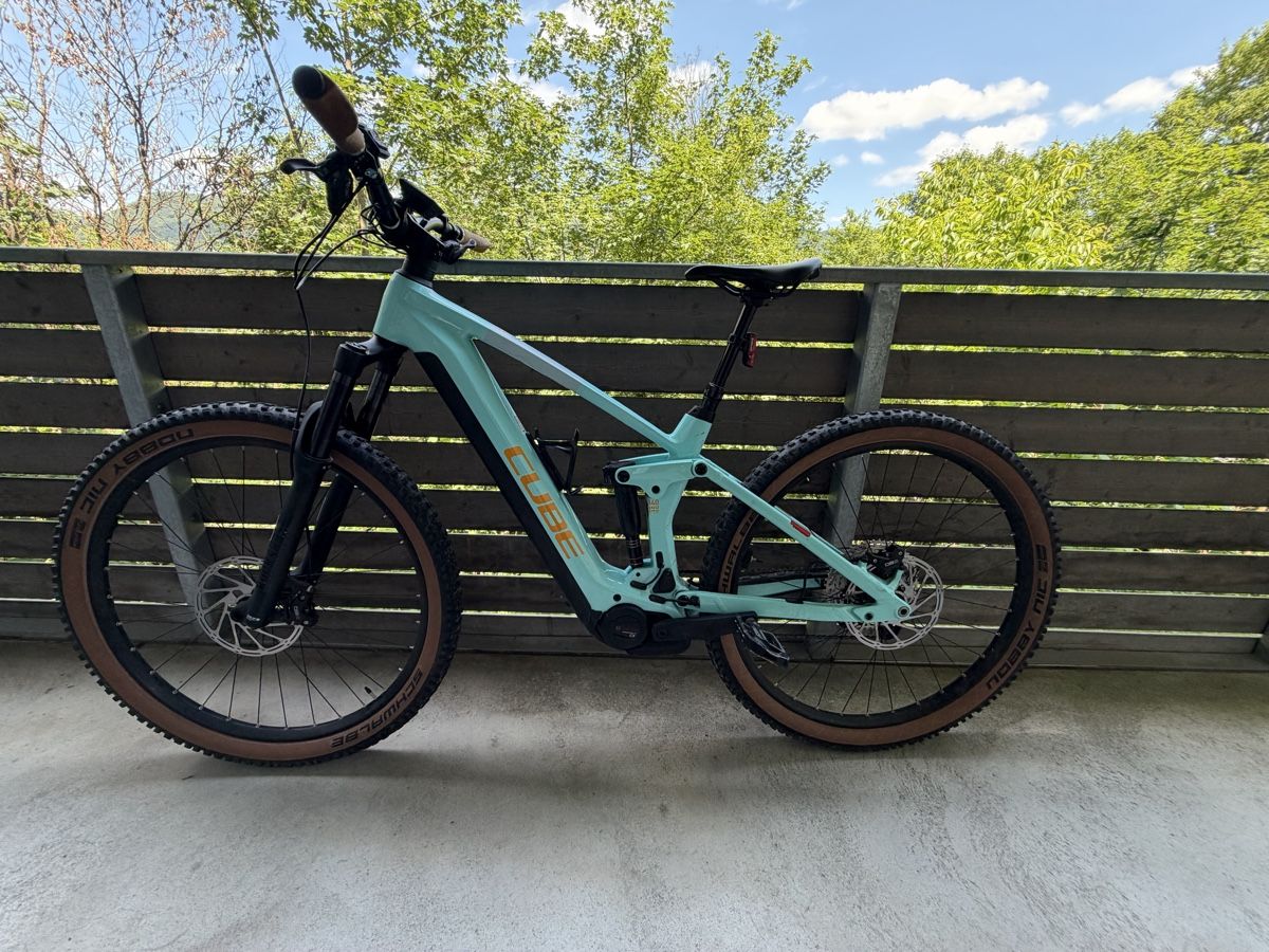 Bosch Velos: E-Bike Cube 28 Zoll – Gebraucht aus Aarau Rohr von kat_pvy8 1