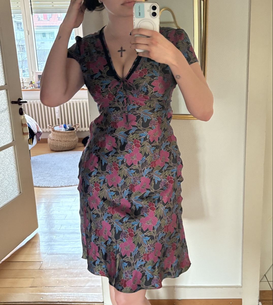 Laura Ashley Vestiti: Sommer Kleid Blumen Vintage, 36, Seide – Usato da Basel venduto da len_w7hr 1