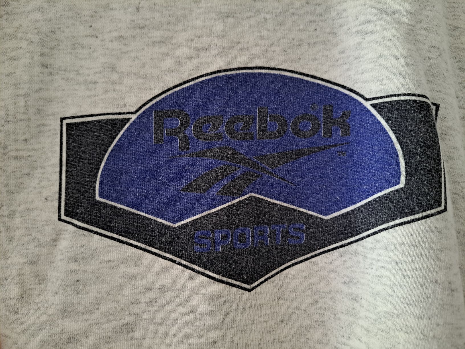 Reebok Maglioni & Felpe: Reebok Sweater Gr. L – Usato da Oberdiessbach venduto da Noeusu 1