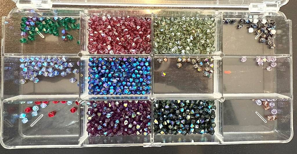 Perle (finte): SWAROVSKI lot de perles en Crystal – Nuovo (secondo la descrizione) da Goumoens-la-Ville venduto da SandieF 4