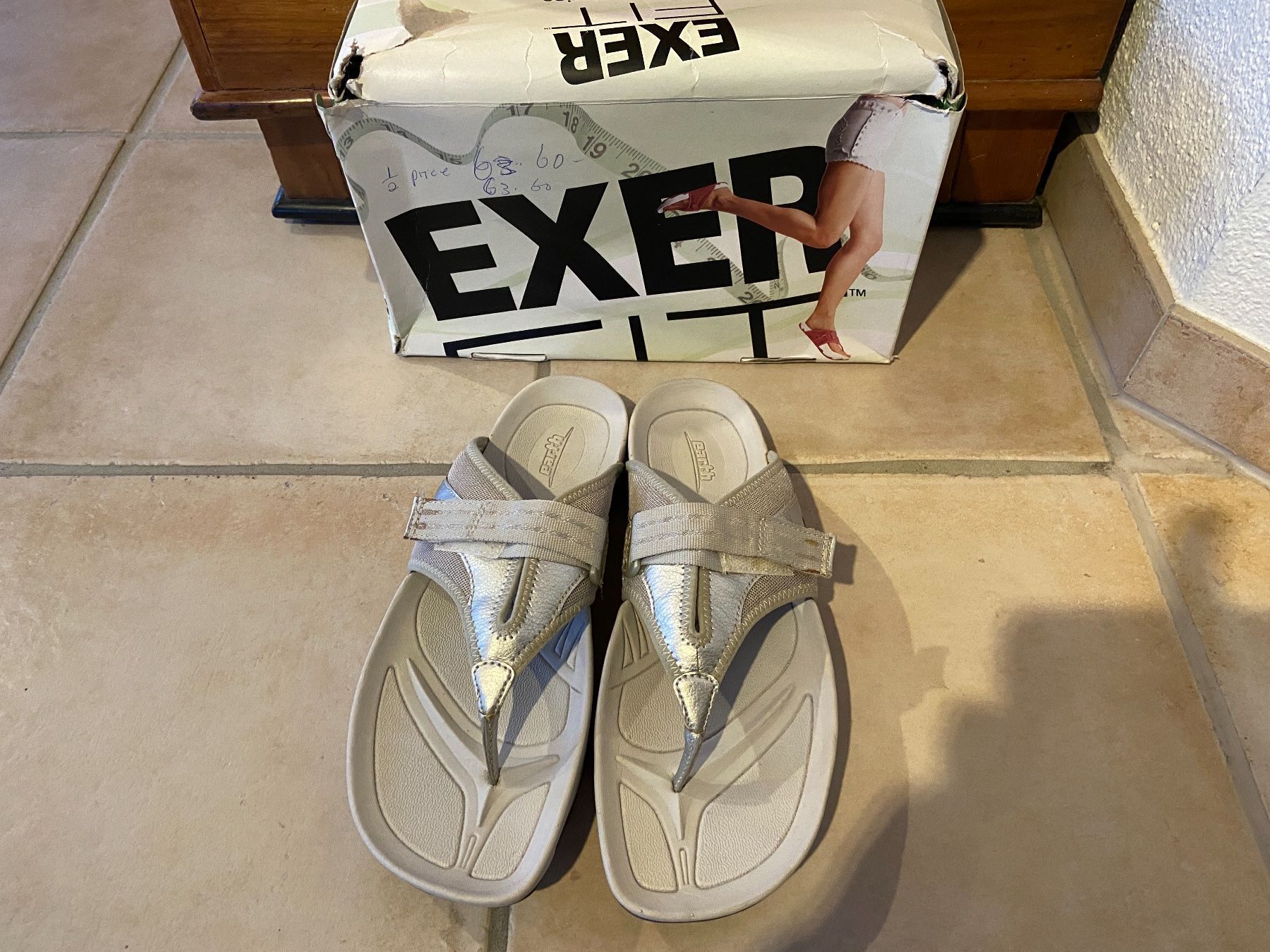 Scarpe da donna: Exer Schuhe Flip Flops Grösse 40 – Usato da Beatenberg venduto da nonnkari