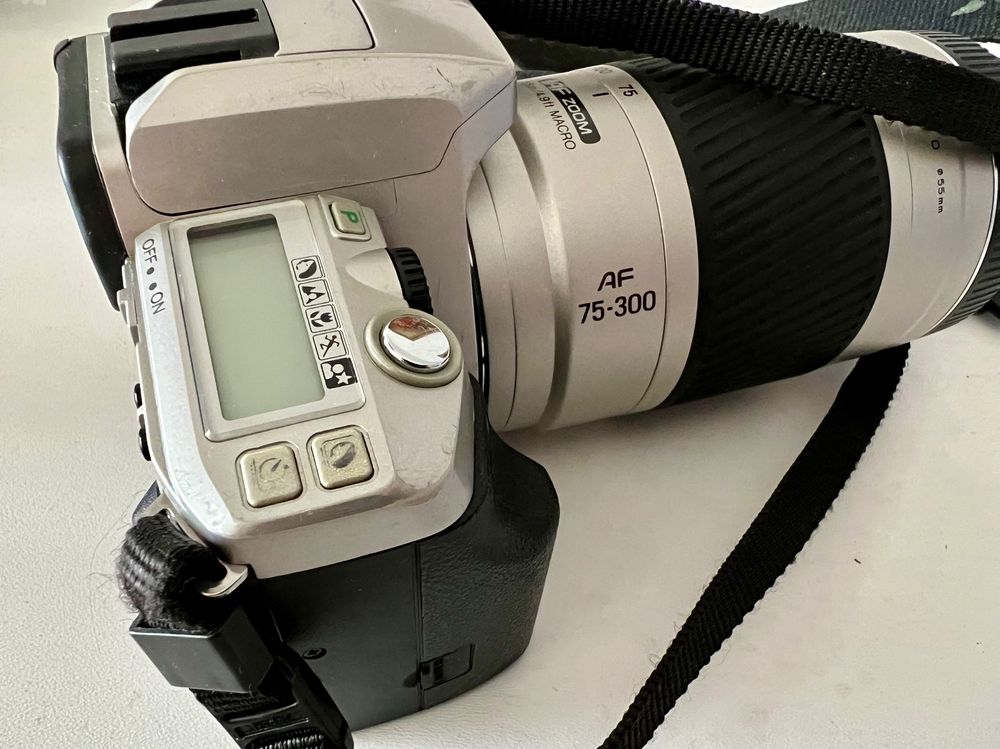 Minolta Fotocamera: MINOLTA Dynax 4 - Deux objectifs + accessoires – Usato da Mont-sur-Lausanne venduto da vmi_ym5l 7