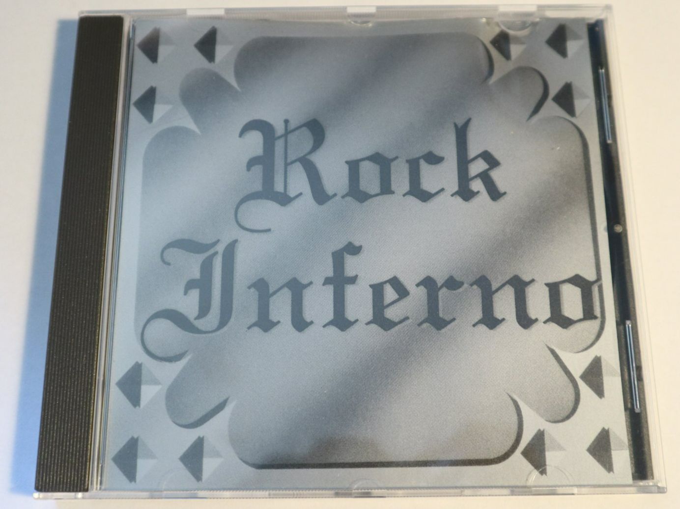 CD: CD Rock Inferno Hardrock 1992 Compilation – Usato da Eschenbach SG venduto da Astalavista
