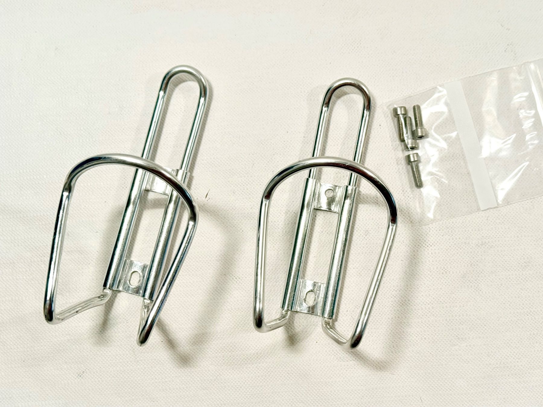 Pezzi di ricambio: UNKNOWN Bottle Cage Flaschenhalter Set 2 Stück TOPZ. 2607 – Usato da Luzern venduto da bikeandbeltcom 1