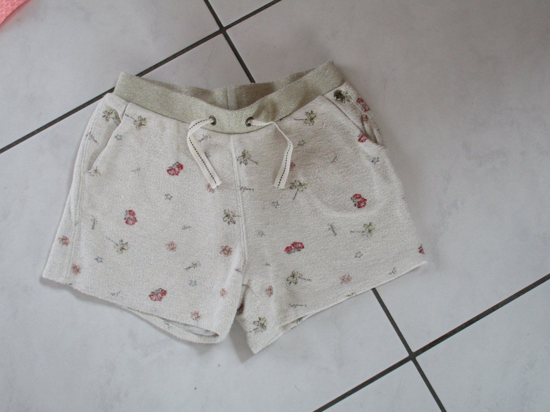 IKKS Pantaloni: IKKS short 12ans/152cm – Nuovo (secondo la descrizione) da domdidier venduto da picolo99