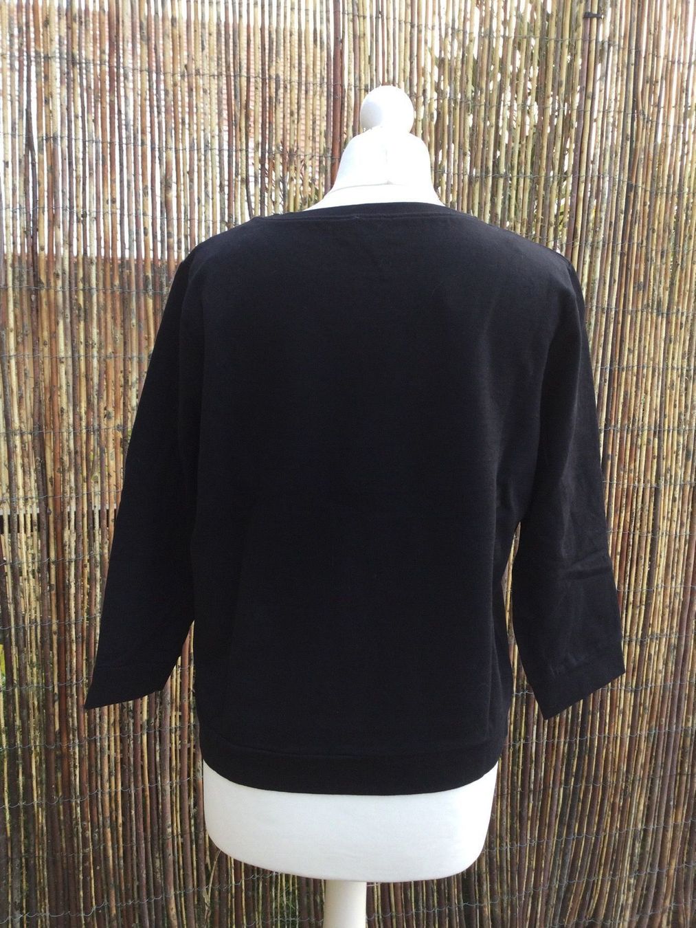 Pulls & Sweat-shirts: Pull noir motif flacon de parfum NO NAME, taille S – Neuf (Voir description) à Agiez par chouchanelle 5