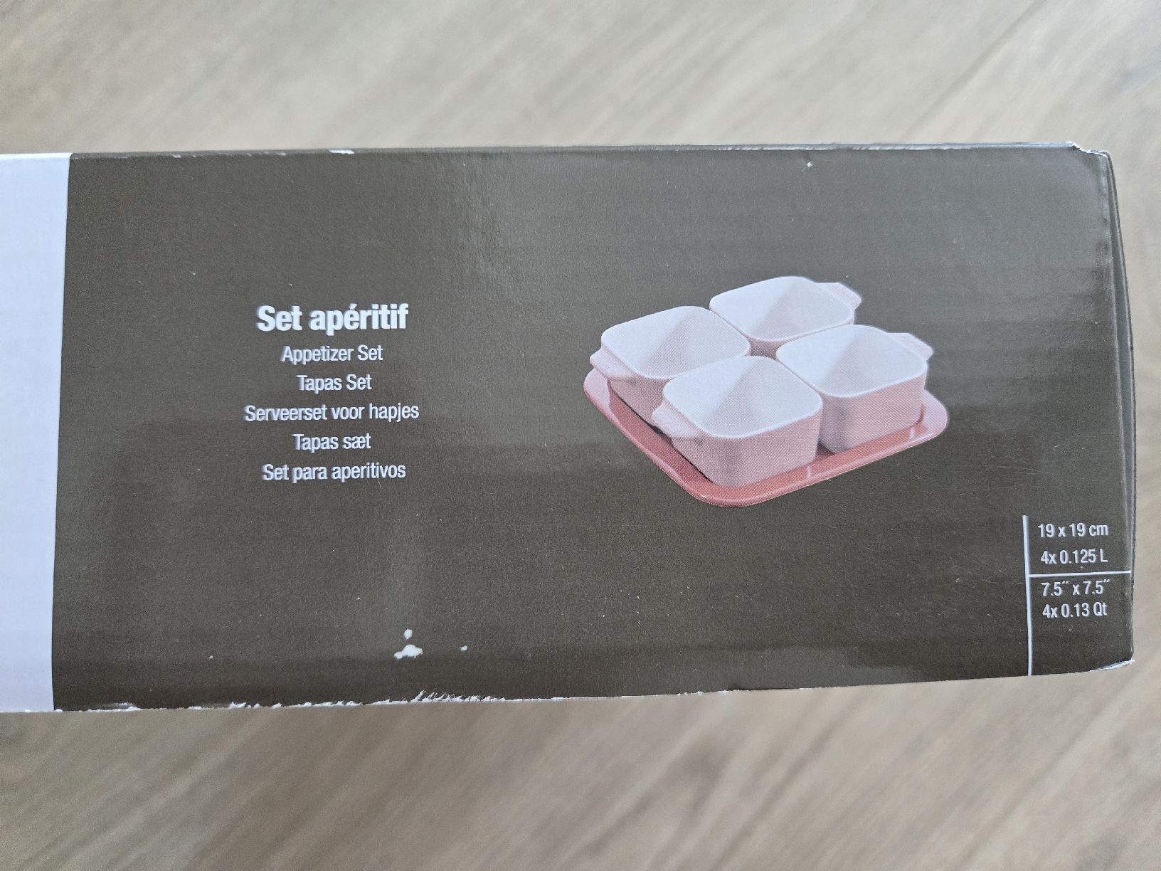 Geschirrsets: Staub Set Apéritif Pink Ceramic Tapas Set, New in Box – Neu (gemäss Beschreibung) aus Unterägeri von LuxBagsCH 3