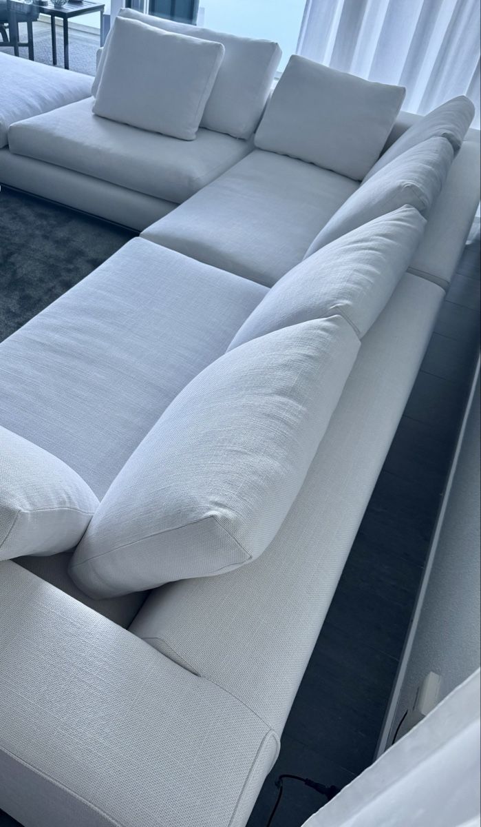 Minotti Divani: Minotti Hamilton Sofa – Usato da Luzern venduto da Cube4 1