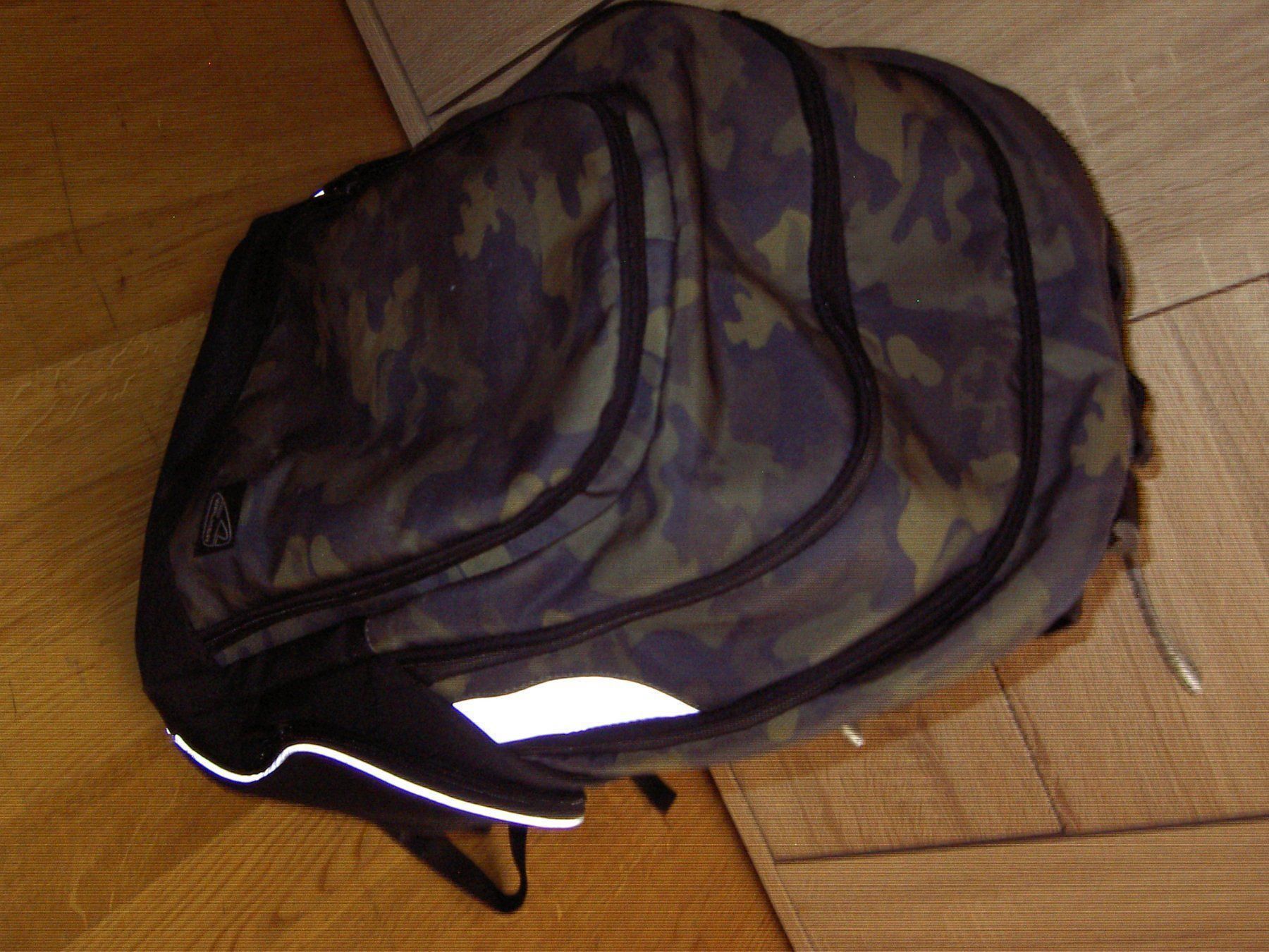 Sacs & sacs à dos: schultasche – D'occasion à Bettlach par Tradenet100