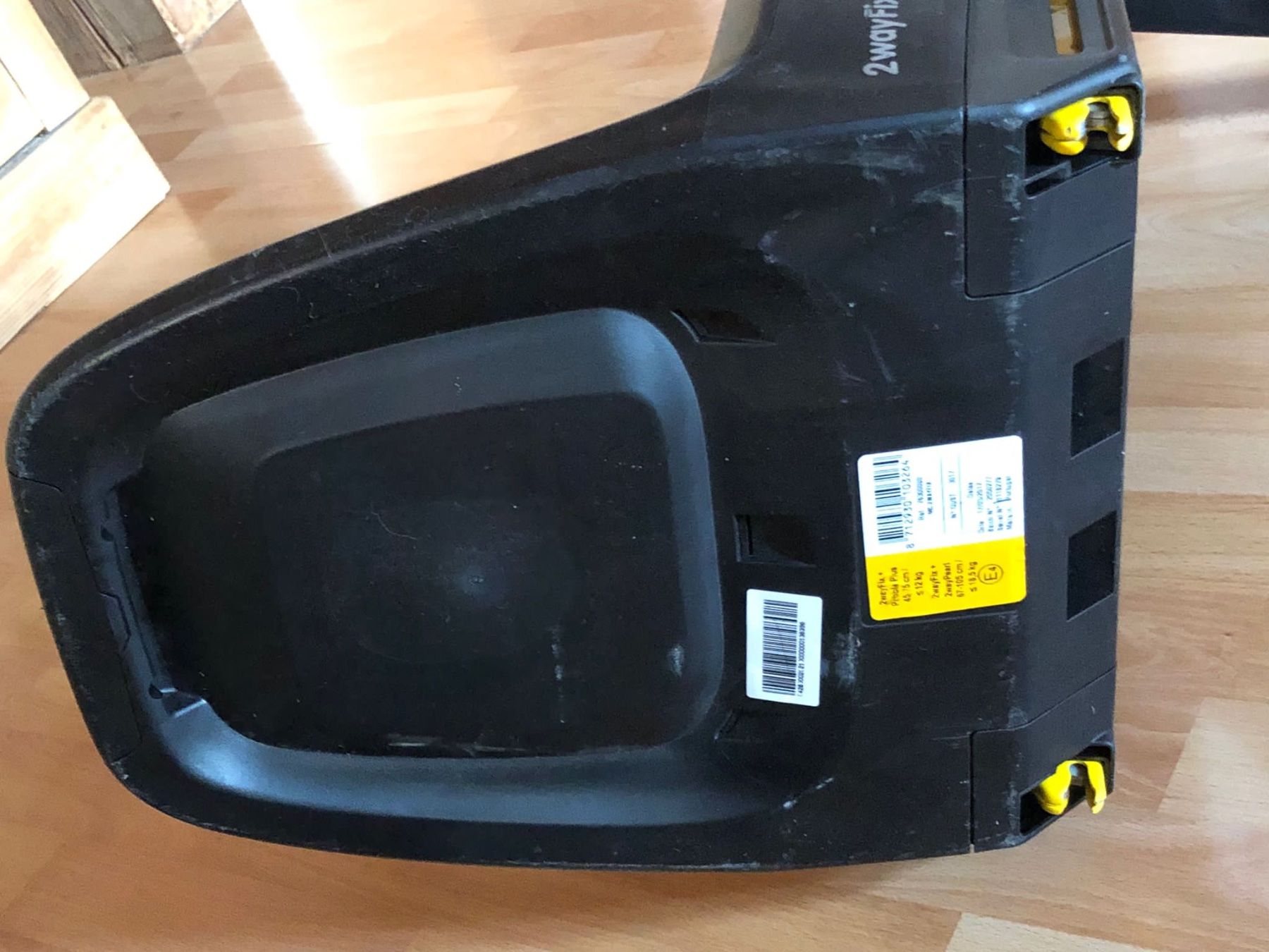 Maxi-Cosi Seggiolini per auto: Kinder-Autositz "Maxi Cosi" 0-15 Monate mit Fixierstation – Usato da Röschenz venduto da Tashroal 5