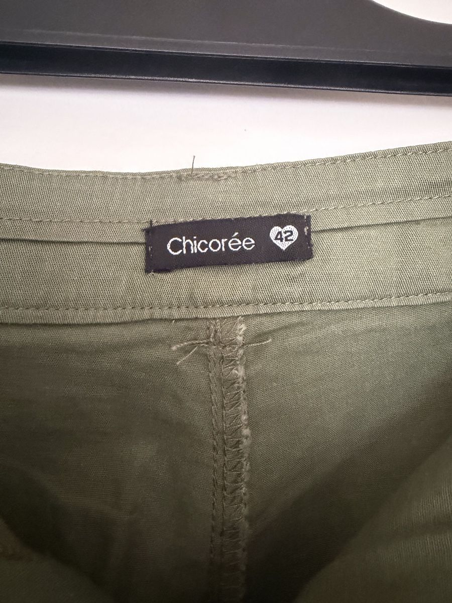 Pantaloni: Shorts Olivgrün, Grösse 42 – Usato da Zürich venduto da elg_rqw7 2