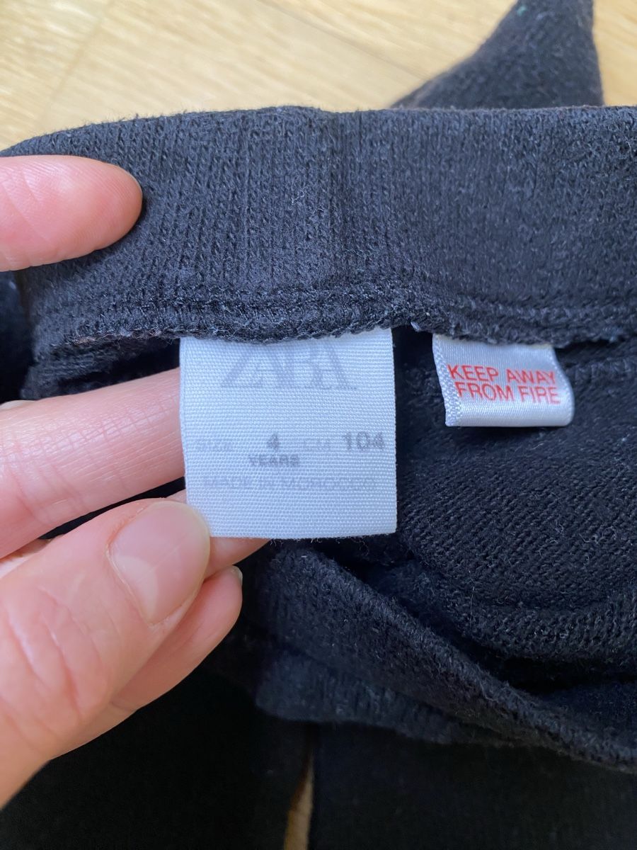 Zara Calze & Collant: ZARA flared soft leggings schwarz 104 – Usato da Zürich venduto da Mariaov 2