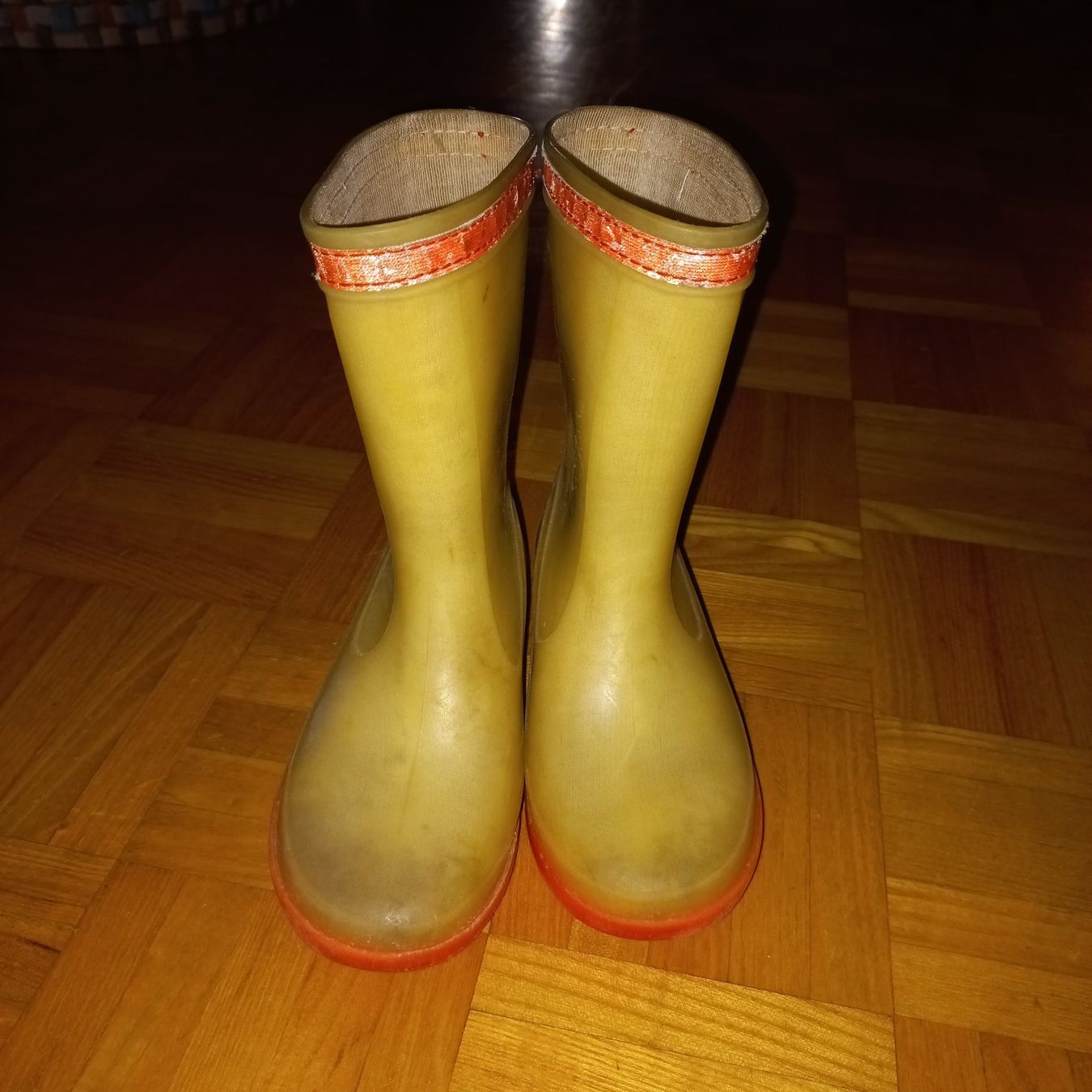 Scarpe per ragazzi: Gummistiefel gr.28 – Usato da Bachenbülach venduto da enigmatic 2