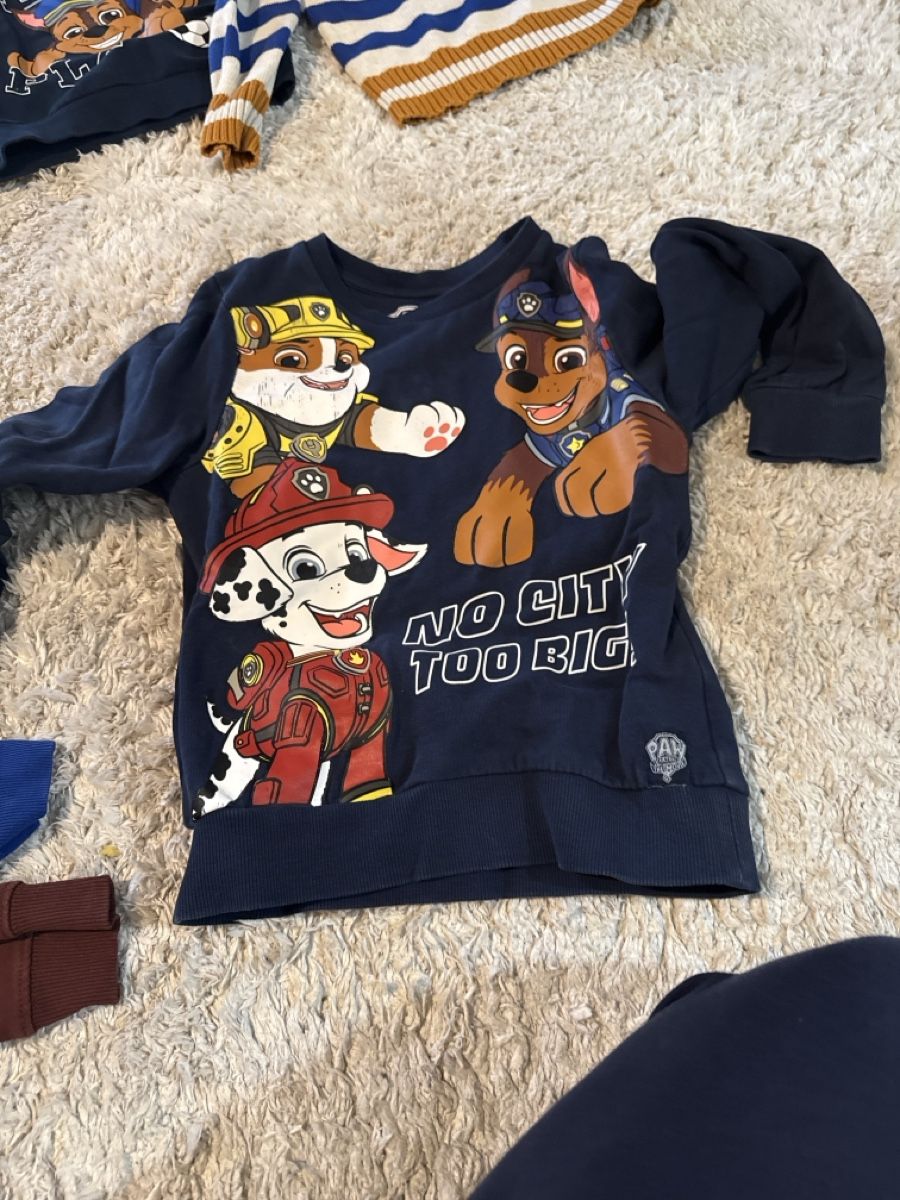 Lots de vêtements: Kleiderpaket – D'occasion à Basel par nl5_6bbx 5