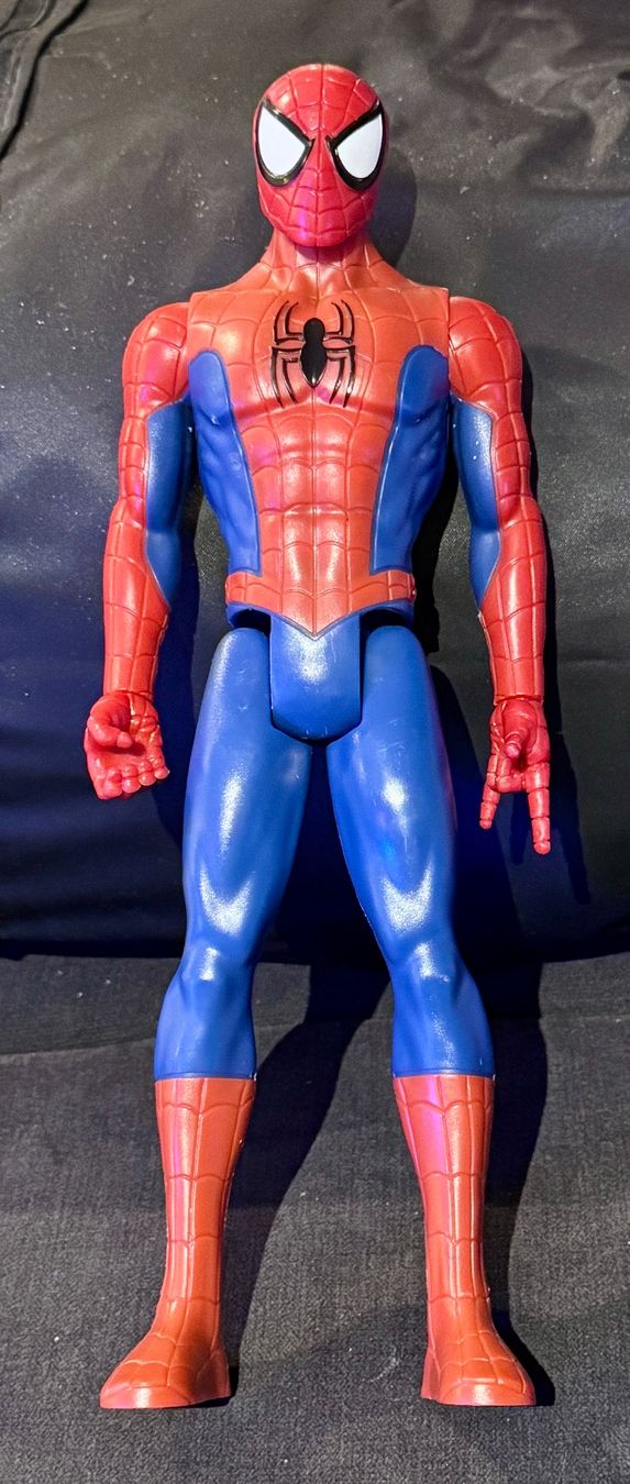 Marvel Giocattoli: !!!FINAL SALE!!! Hasbro Marvel Spiderman 2018 Actionfigur – Usato da Seuzach venduto da Inspektor99