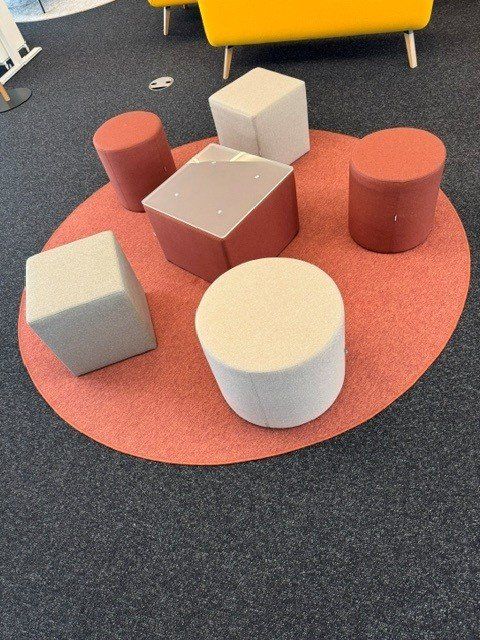 Divani: Lounge-Set 7-teilig | Design Sitzgruppe mit Glastisch | Neu – Nuovo (secondo la descrizione) da Münchenstein venduto da VBDflorenz