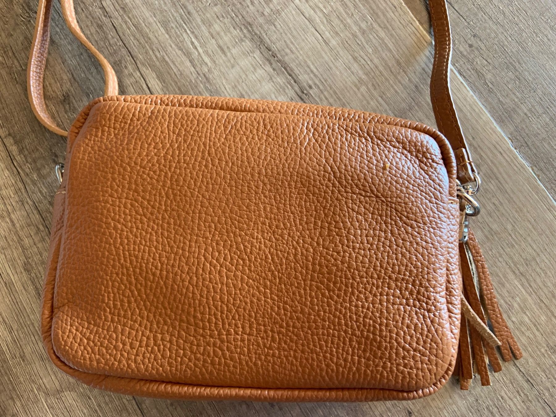 Taschen für Damen: Echtleder Umhängetasche – Neu (gemäss Beschreibung) aus Sigriswil von ck56 1