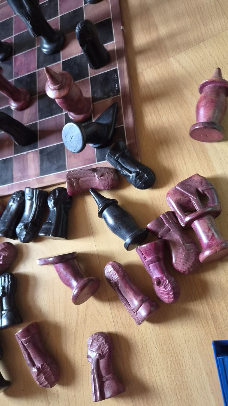 Giochi: altes Afrika Schachspiel Speckstein – Usato da Kölliken venduto da Upcycling-by-Mc-TAM 1