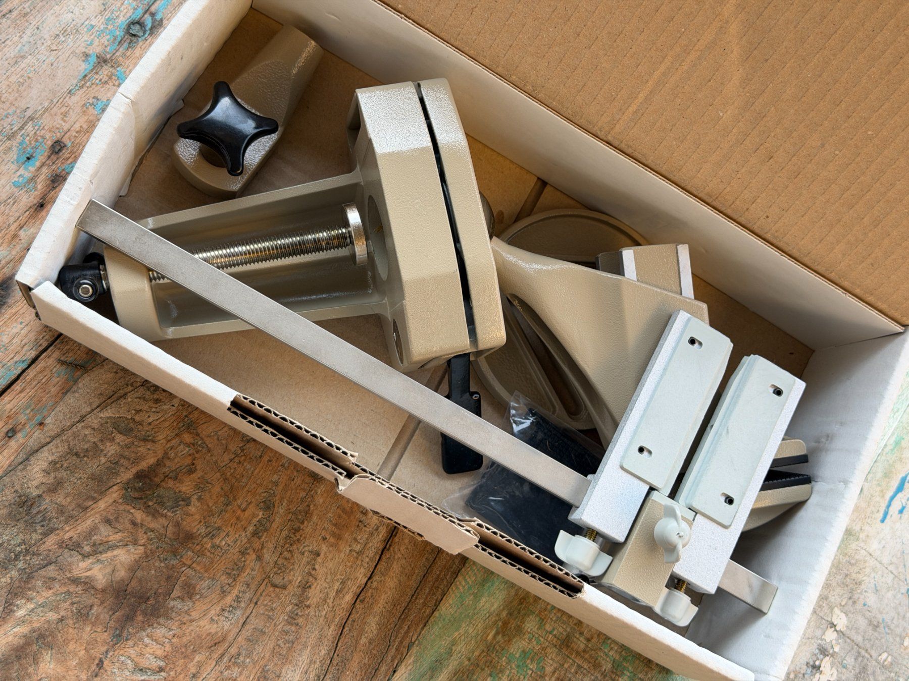 Bergeon Tutti gli attrezzi: Bernstein 9-250 Spannfix-VARIO Assembly Vice Tool – Nuovo e nell'imballaggio originale da Vésenaz venduto da Grailium 7