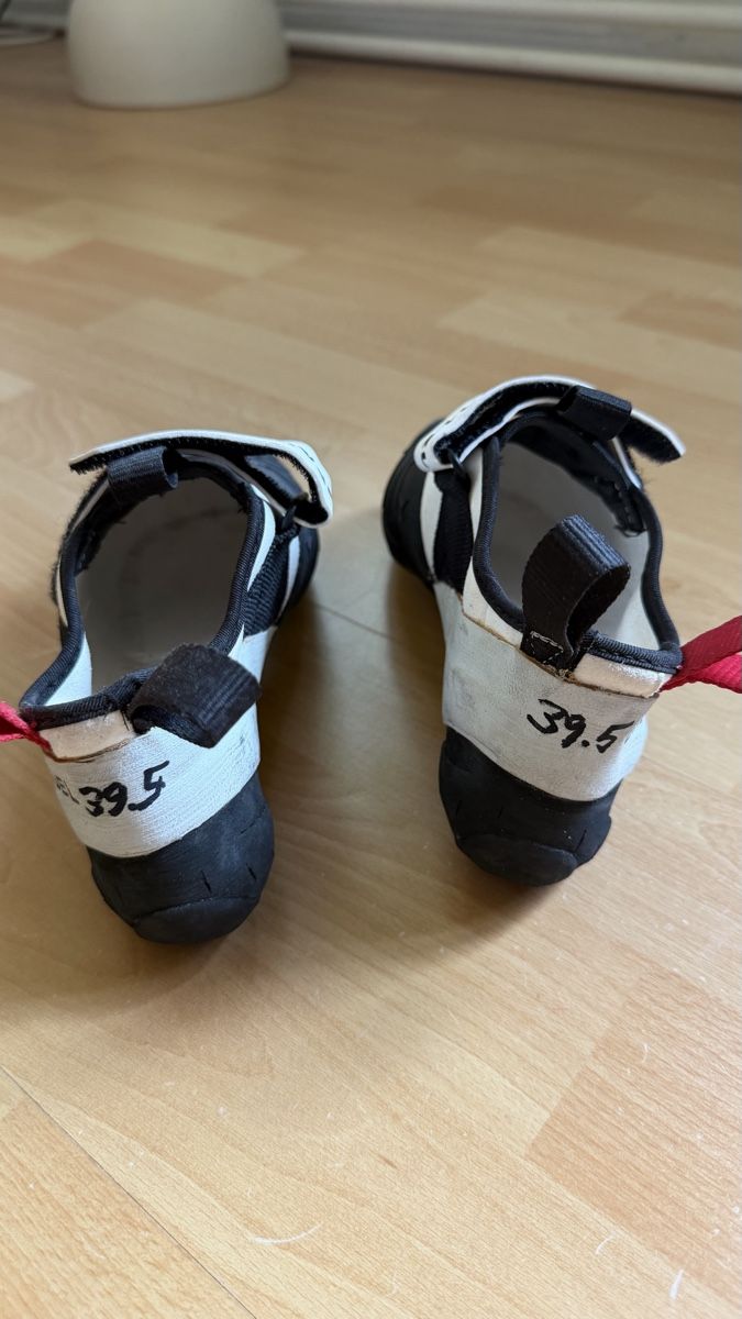 Chaussures hommes: Unparallel Qubit 39,5 neu Kletterschuh – Neuf avec emballage d'origine à Wimmis par han_xz5n 1