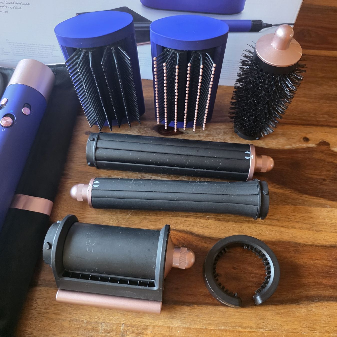 Dyson Sèche-cheveux: Dyson Airwrap complete long – D'occasion à Mettau par eli_k78v 1