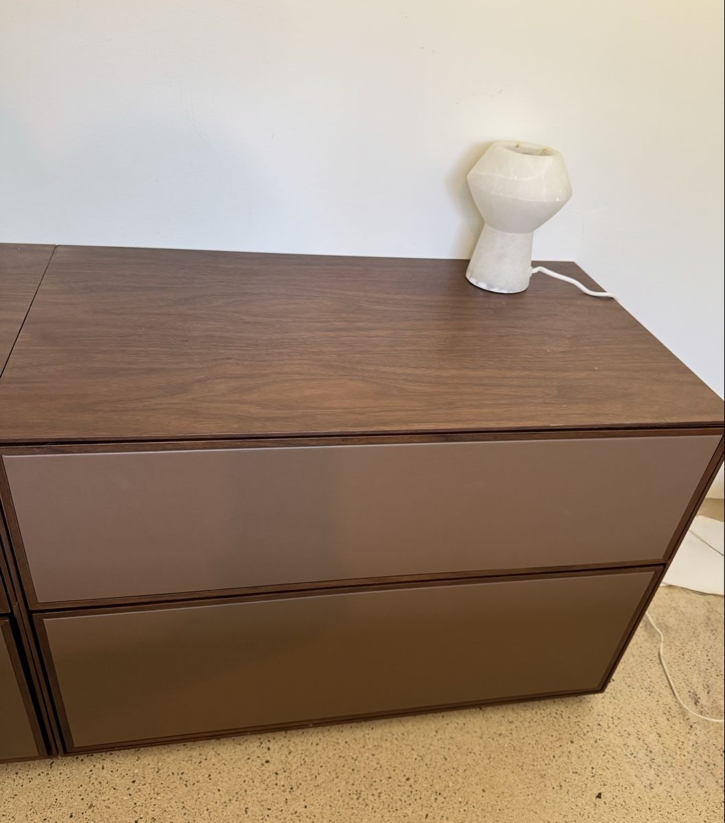 La Redoute Commodes: AM.PM Mikube walnut drawer — NEUPREIS 975 CHF - 60% OFF – Neuf (Voir description) à Zürich par di_archive 7