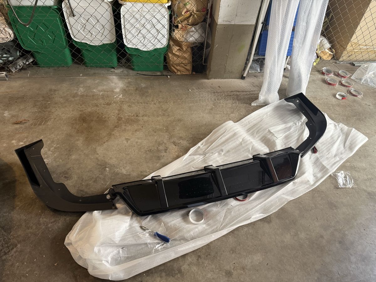 BMW Tutti pezzi di ricambio auto: BMW X5 - AERO BODY KIT  – Nuovo e nell'imballaggio originale da Basel venduto da sopi04 5