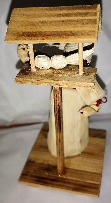 Statuette: Maisblatt Frau beim Vögelfüttern – Nuovo (secondo la descrizione) da Lutzenberg venduto da Pinschi01 1
