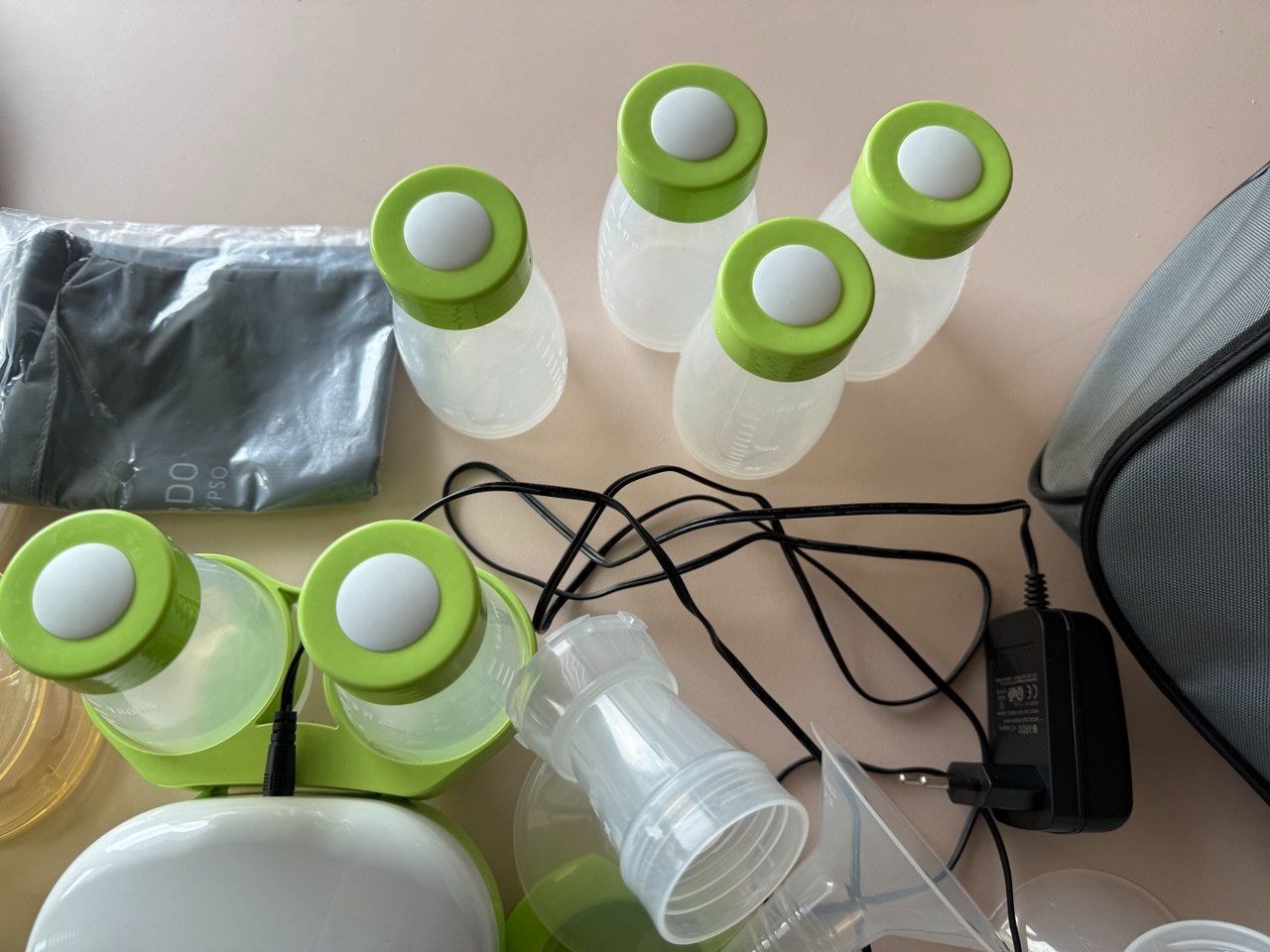 Ardo Accessori per l’allattamento: Ardo Calypso Breast Pump - large set + bag – Usato da Genève venduto da igo_8jgk 4