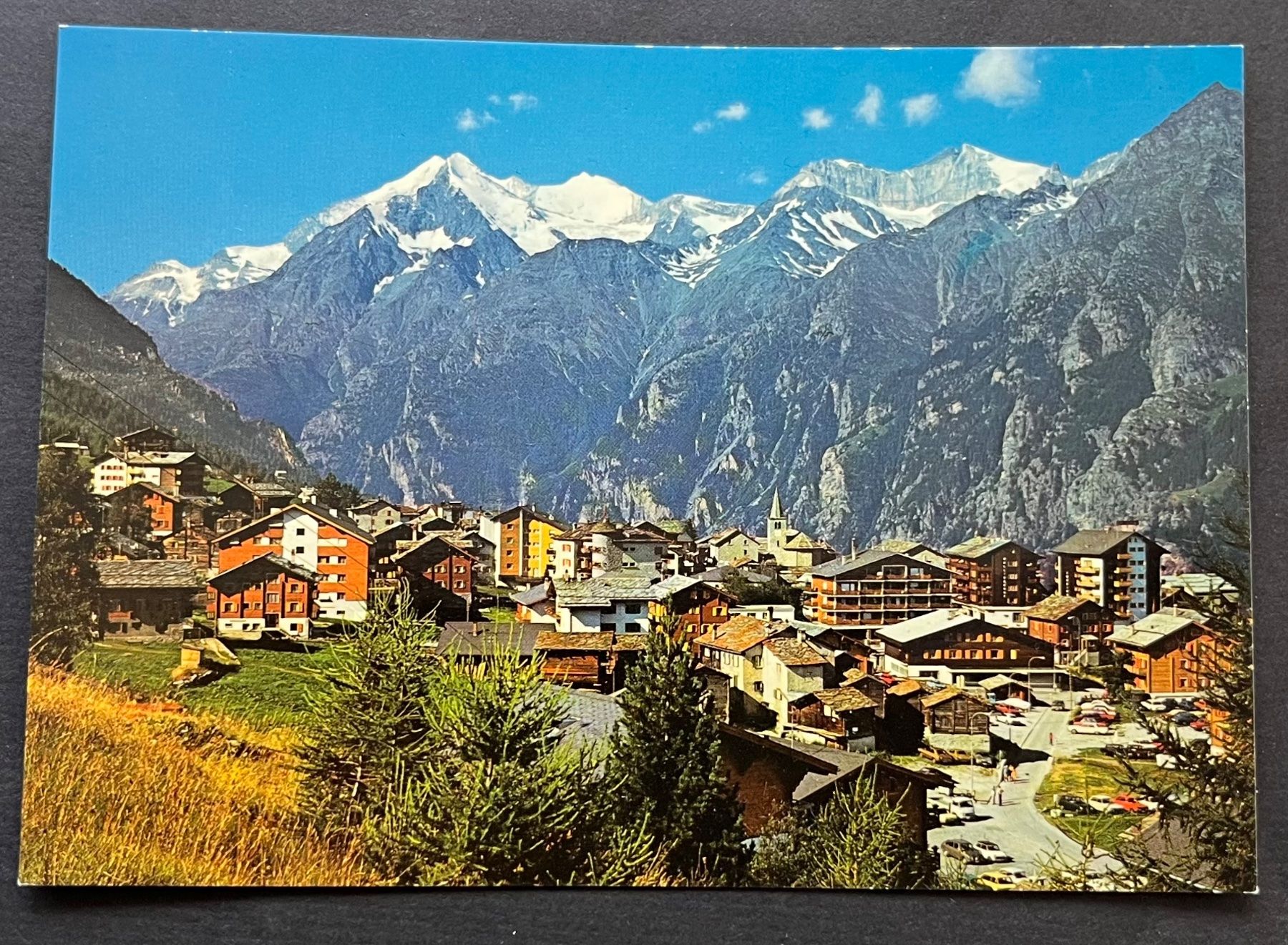 Ansichtskarten: Grächen mit Ortsplatz ca. 1970 – Gebraucht aus Ostermundigen von DaxKarten-75