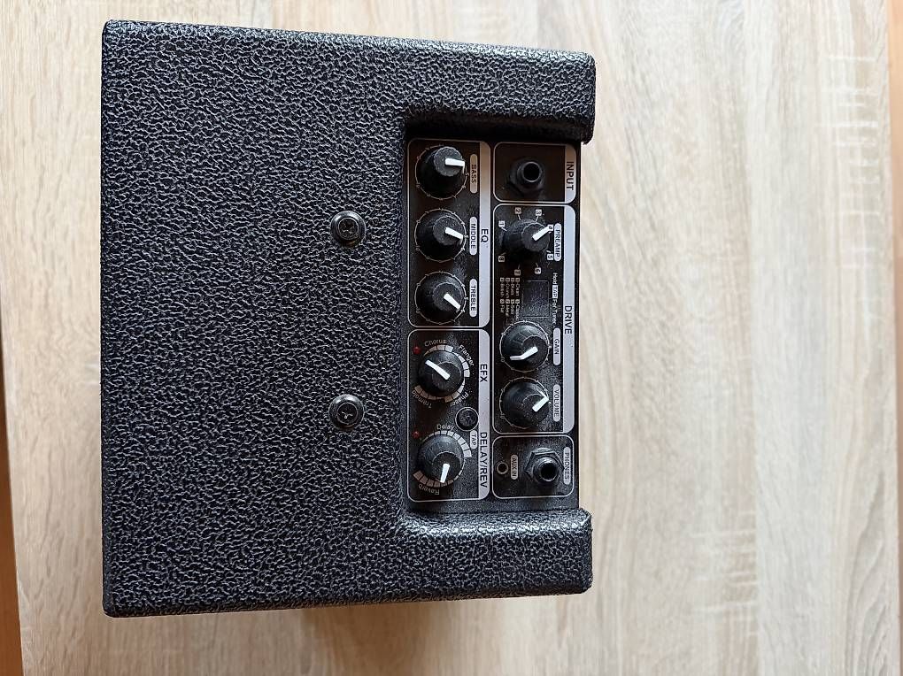 Amplificatori: Mini amplificateur NUX  – Usato da Ste-Croix venduto da Kikkio 1