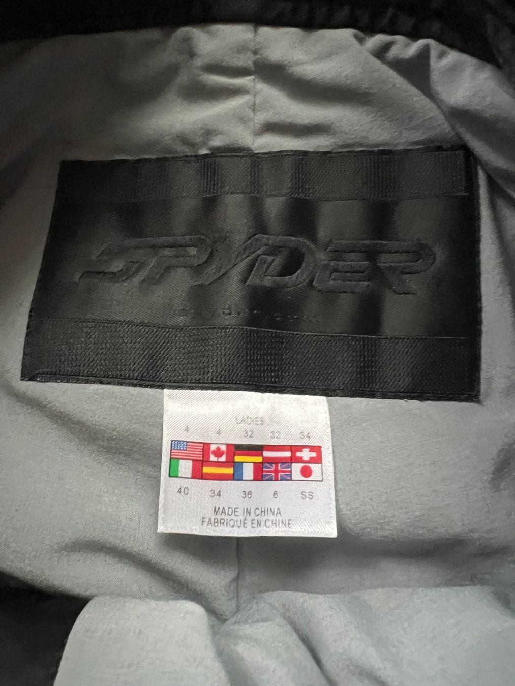 Spyder Pantaloni: Spyder Skihose Damen Gr 34 – Usato da Schaan venduto da Vogiheli 2
