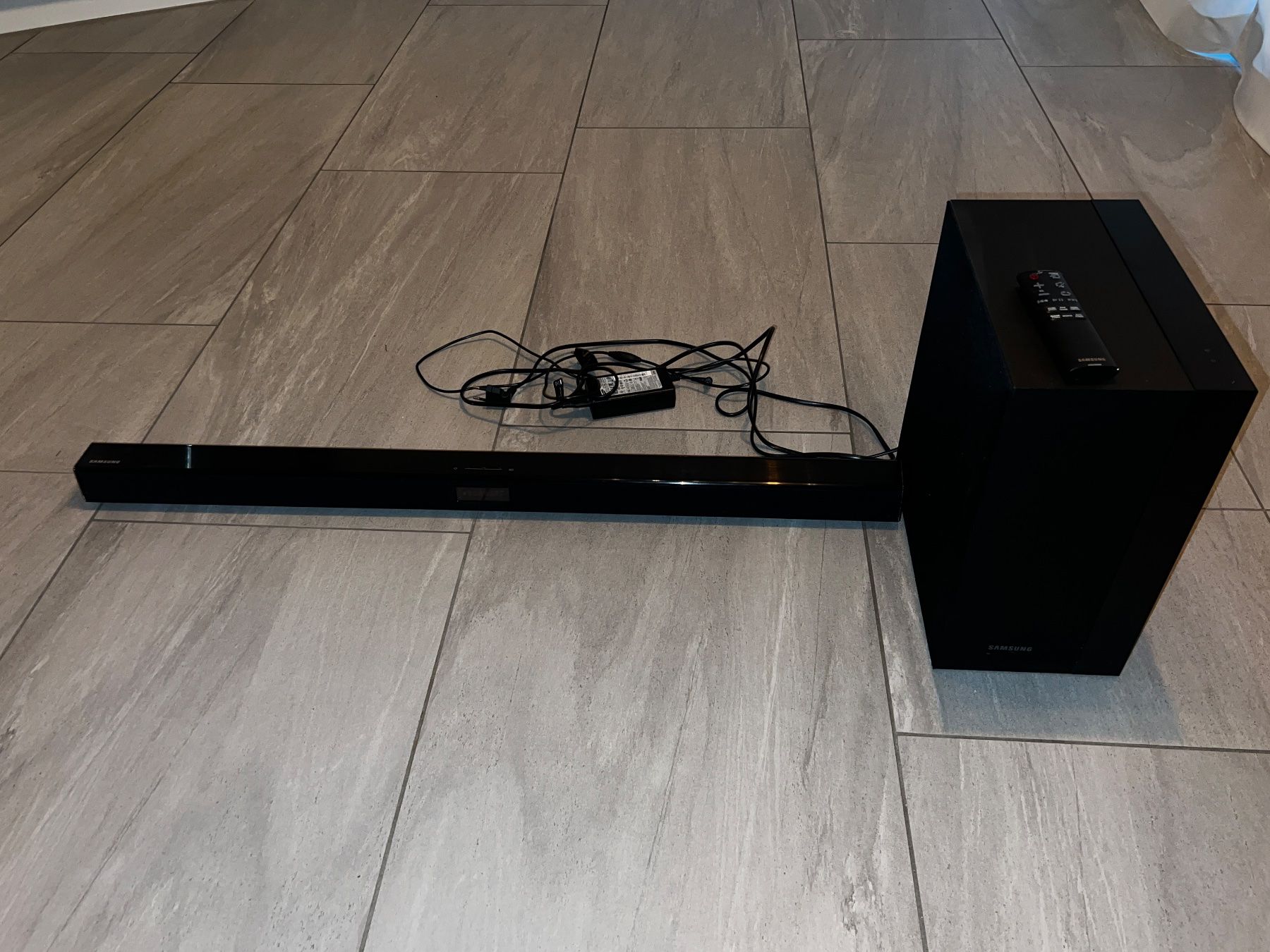 Samsung Casse acustiche: Samsung Soundbar mit Subwoofer – Usato da Dottikon venduto da eni_s6zb