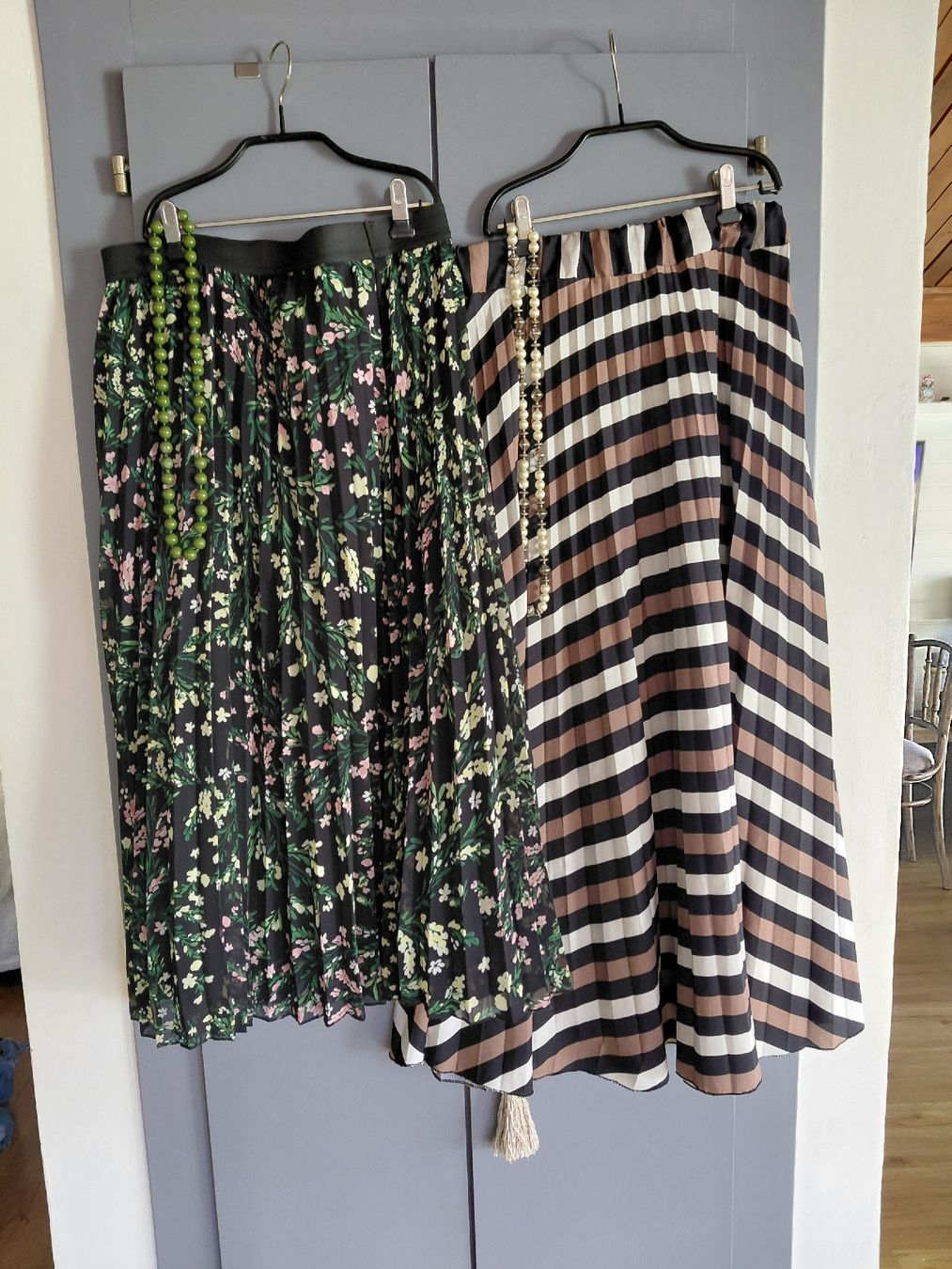 Jupes: VINTAGE  JUPE  – D'occasion à Veyras par yonel78 1