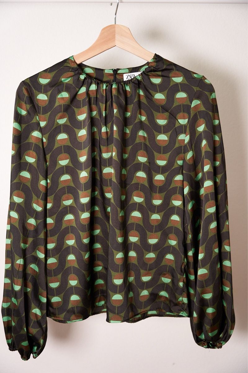 Zara Chemisiers: Zara Bluse M mit Print  – Neuf (Voir description) à Olten par Sebbwen