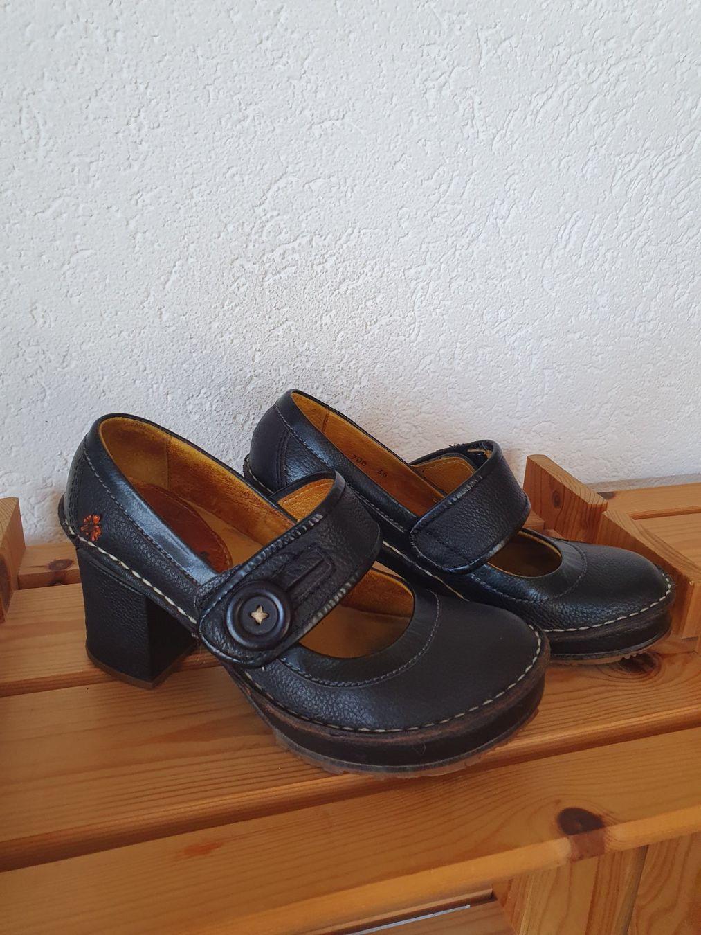 Art Scarpe da donna: Chaussures ART taille 36 – Usato da Courroux venduto da sv235 1