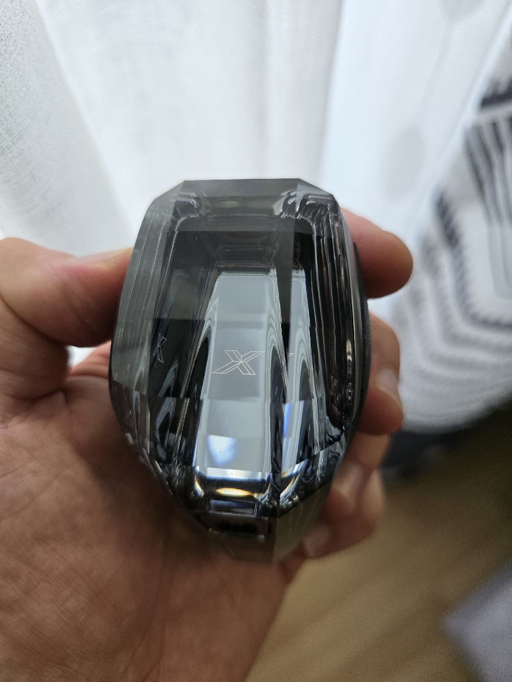 BMW Tutti pezzi di ricambio auto: Originale BMW Schaltknauf Kristall – Usato da Luzern venduto da Joaomassano
