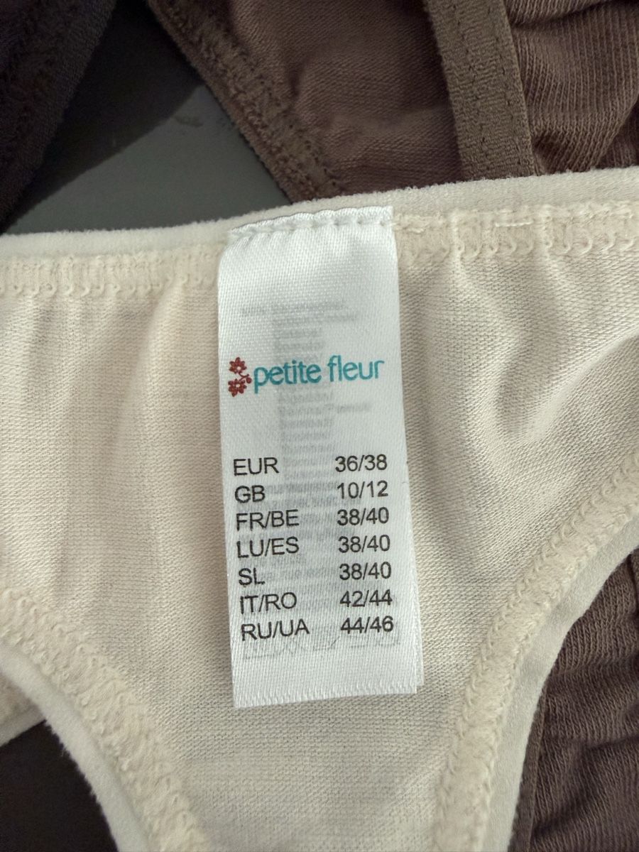 Altra biancheria intima: String Grösse 36/38  6 Stück     petite fleur – Nuovo (secondo la descrizione) da Pfeffikon LU venduto da pepino17 3